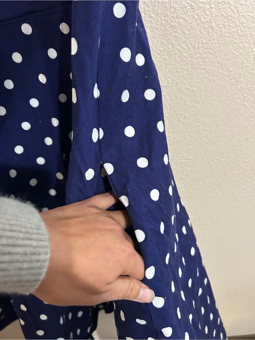 Lindy Bop Navy and White Polka Dot Sleeveless Fit & Flare Dress Retro Pinup 6X - Picture 8 of 8